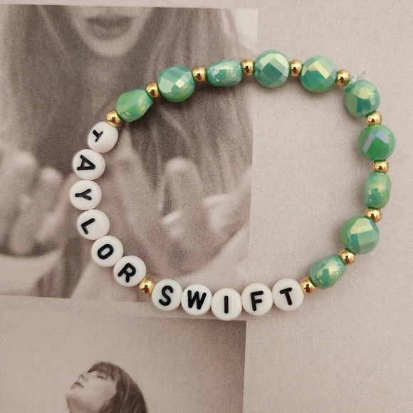 Taylor Swift Tim McGraw Handmade Friendship Bracelets Set Of 5 - Picture 6 of 10